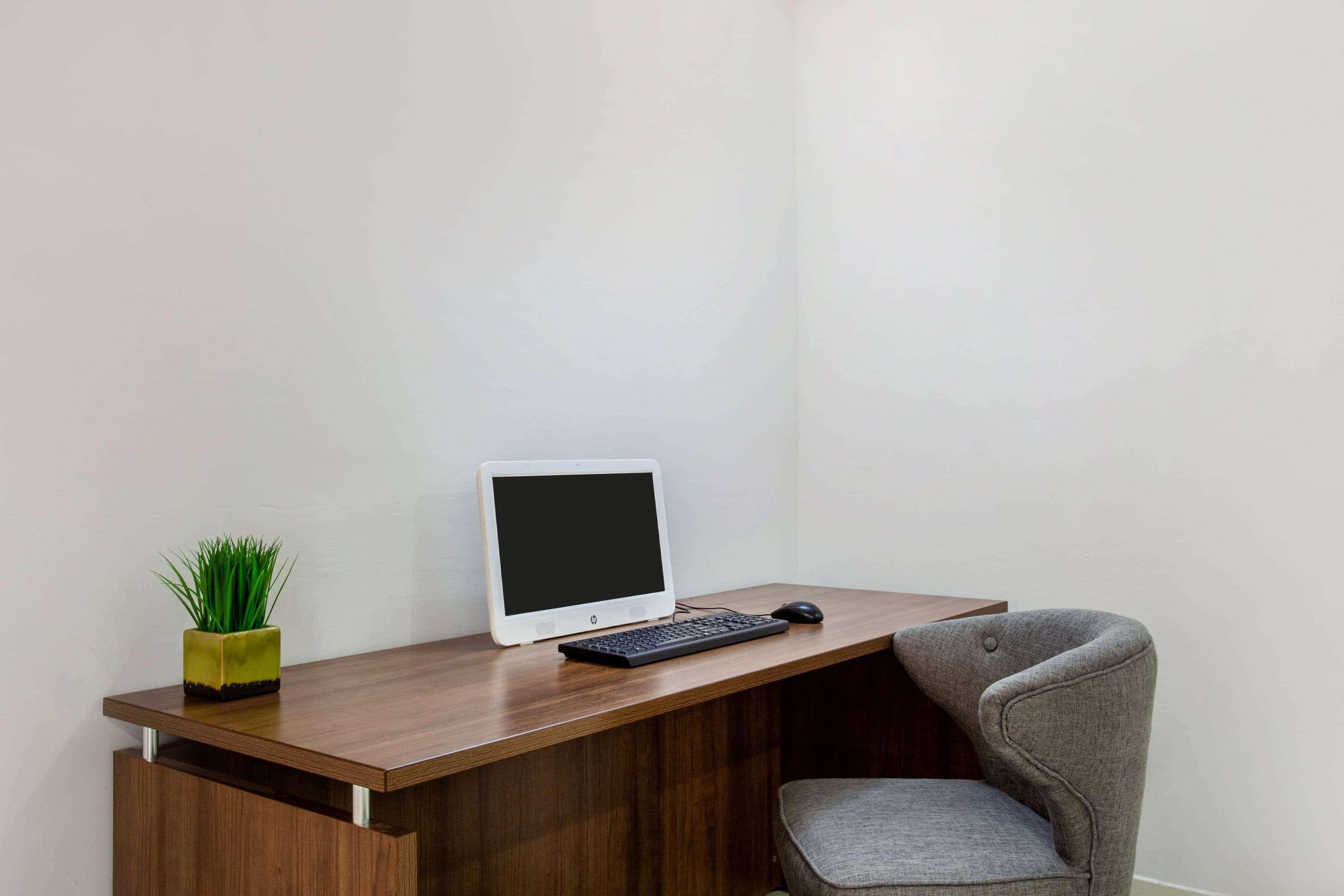Baymont By Wyndham Mcdonough Hotel Bagian luar foto
